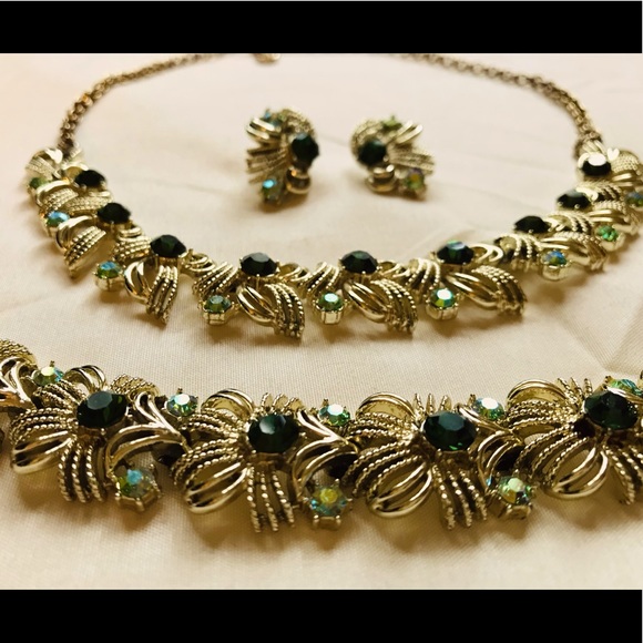 🌟 Coro women’s jewelry set